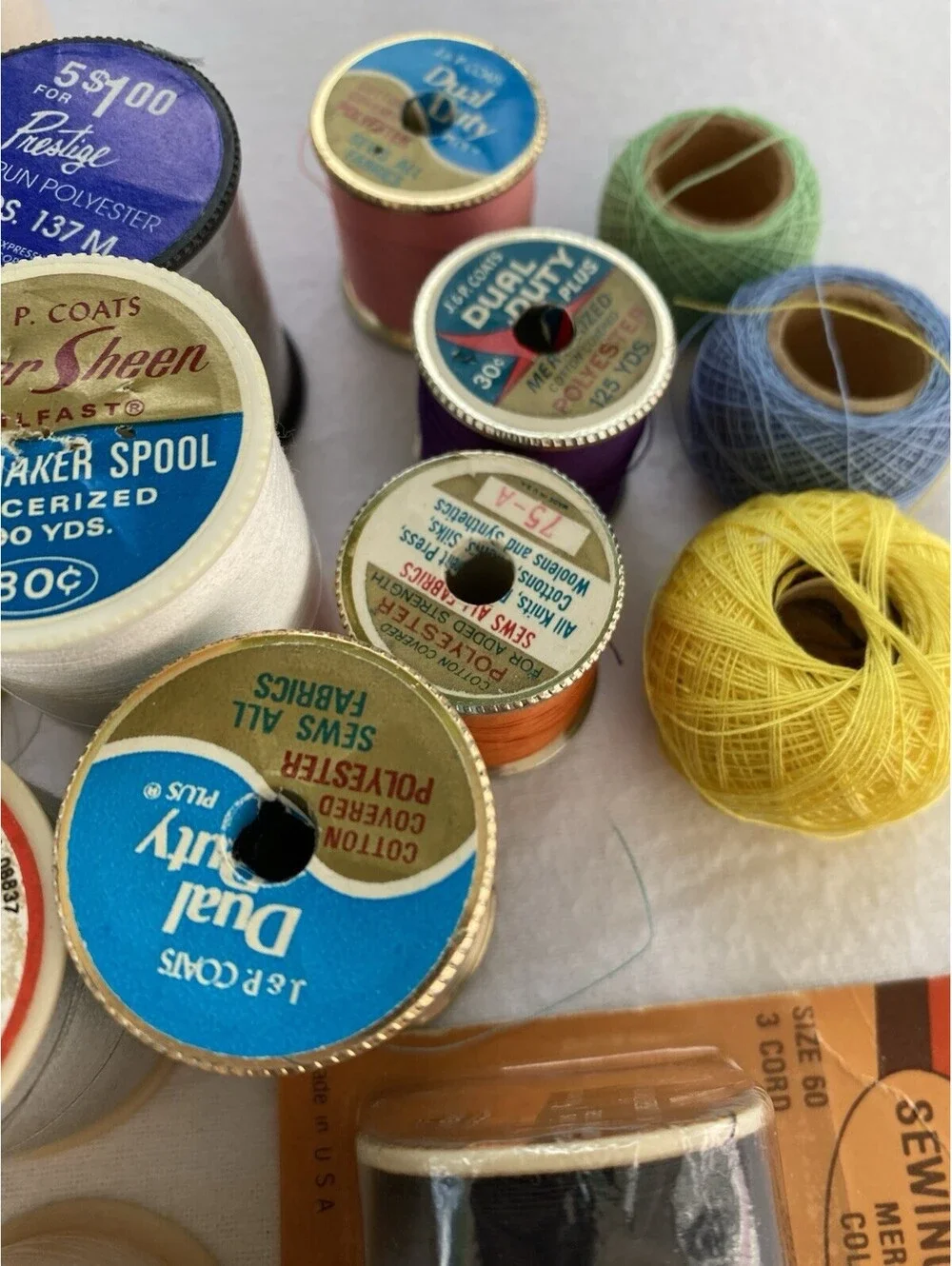 Mix Of Sewing Thread Heavy Duty And All Purpose Lot of 30 Assorted Color Spools